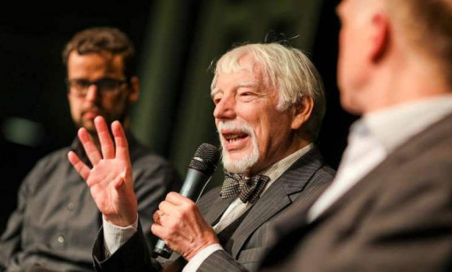 Jan Assmann: Emotion für Freiheit und Flüchtlinge